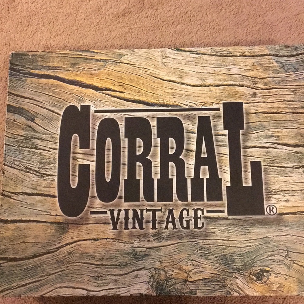 Beautiful Corral Cowgirl boots